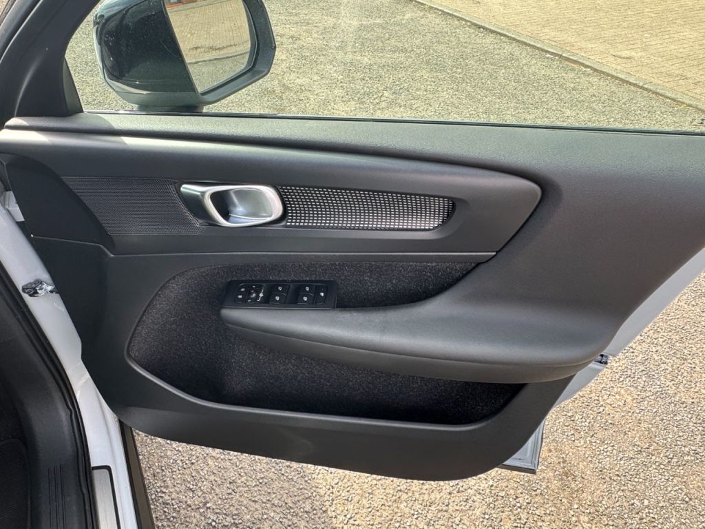 Used Volvo XC40 2020 for sale - 76840477: Photo 26