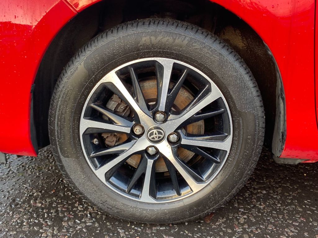 Used Toyota Yaris 2018 for sale - 77026457: Photo 13