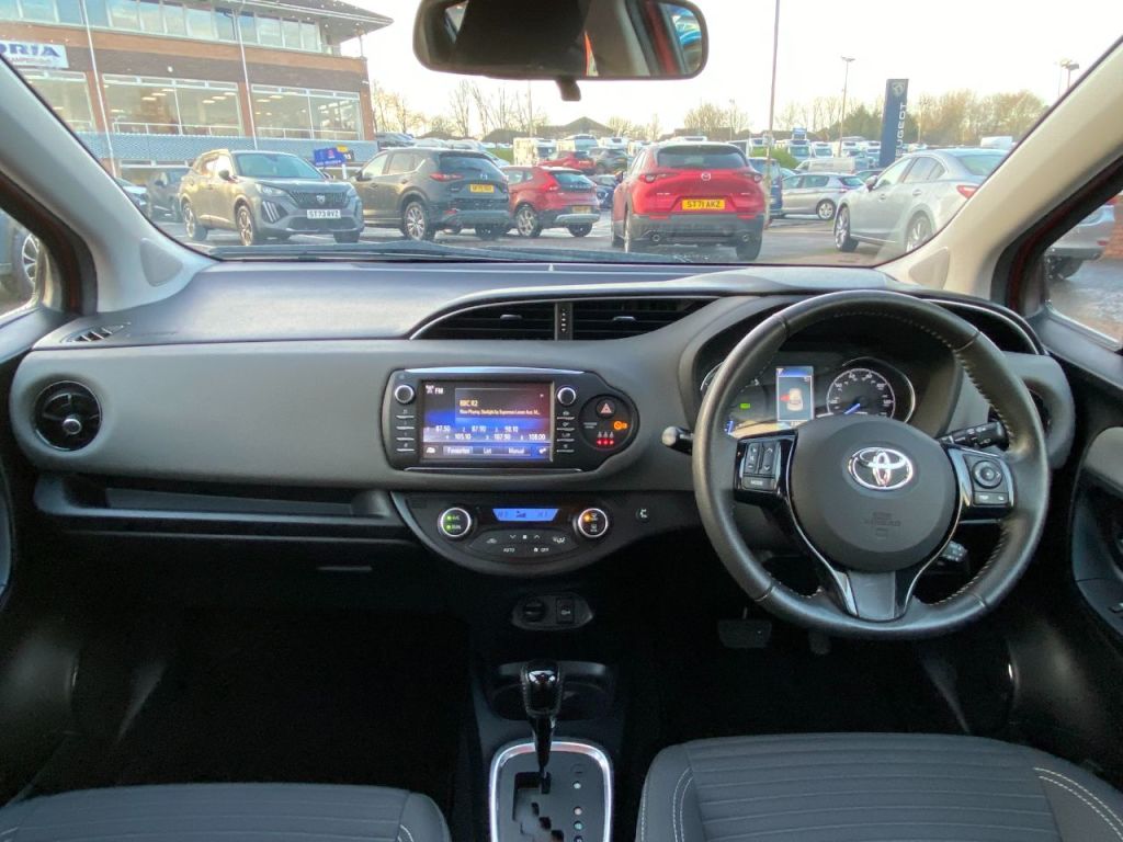 Used Toyota Yaris 2018 for sale - 77026457: Photo 14