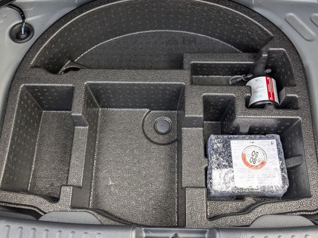 Used Mazda Mazda2 HYBRID 2025 for sale - 76840520: Photo 10