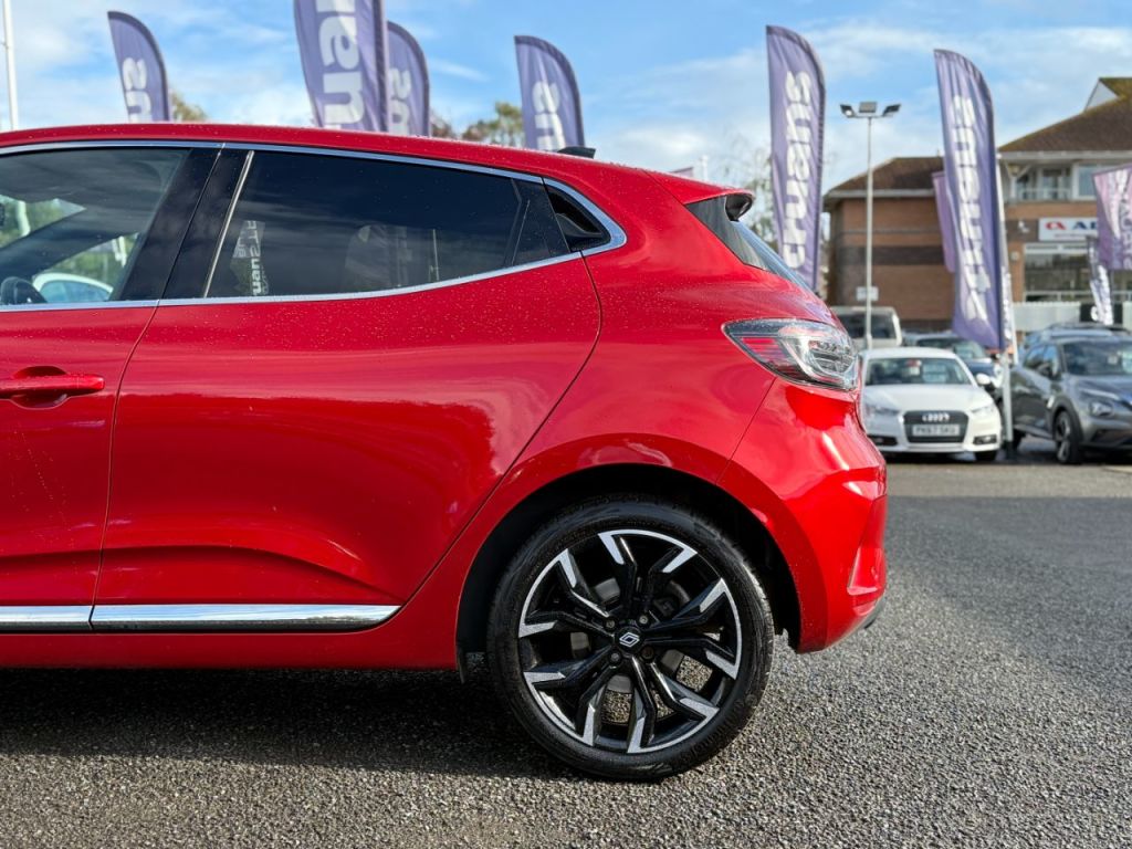 Used Renault Clio 2023 for sale - 76840429: Photo 12