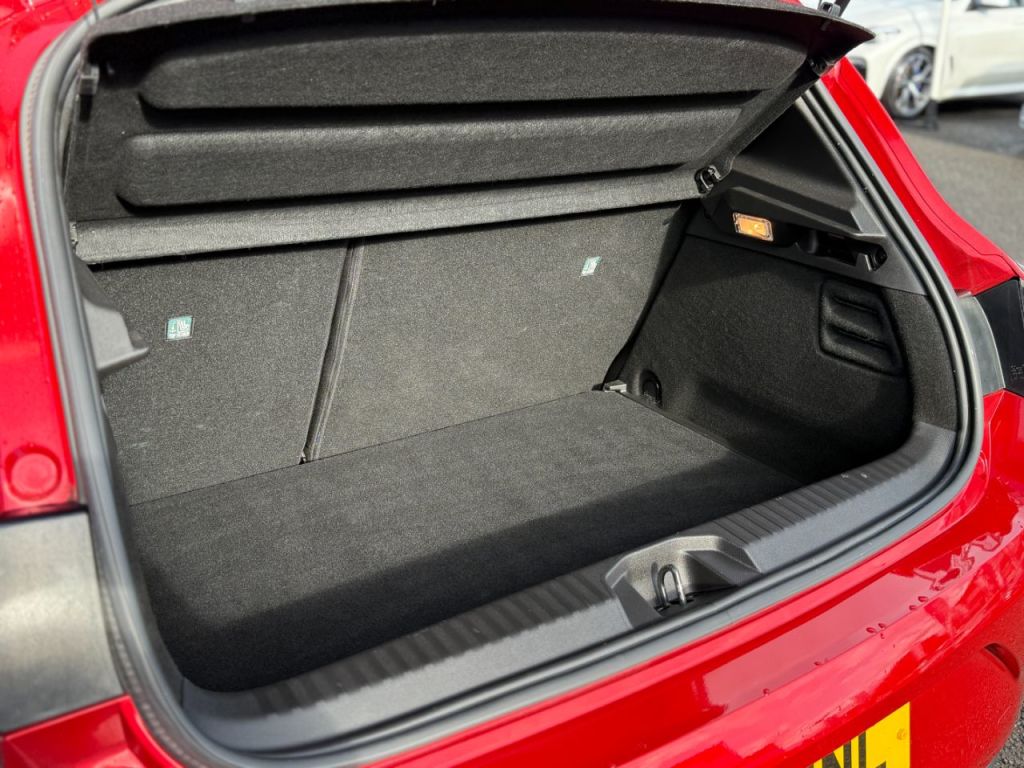 Used Renault Clio 2023 for sale - 76840429: Photo 15