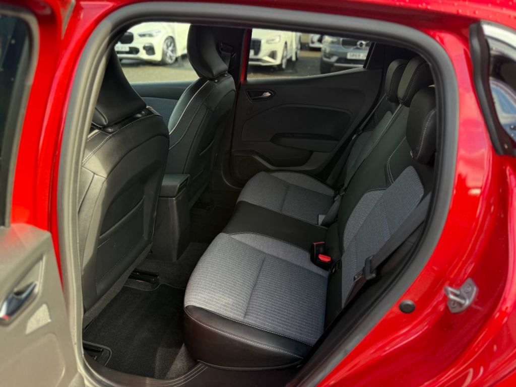 Used Renault Clio 2023 for sale - 76840429: Photo 18