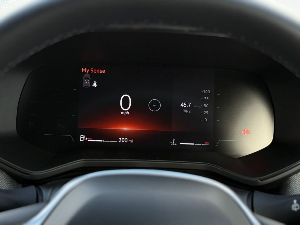 Used Renault Clio 2023 for sale - 76840429: Photo 24