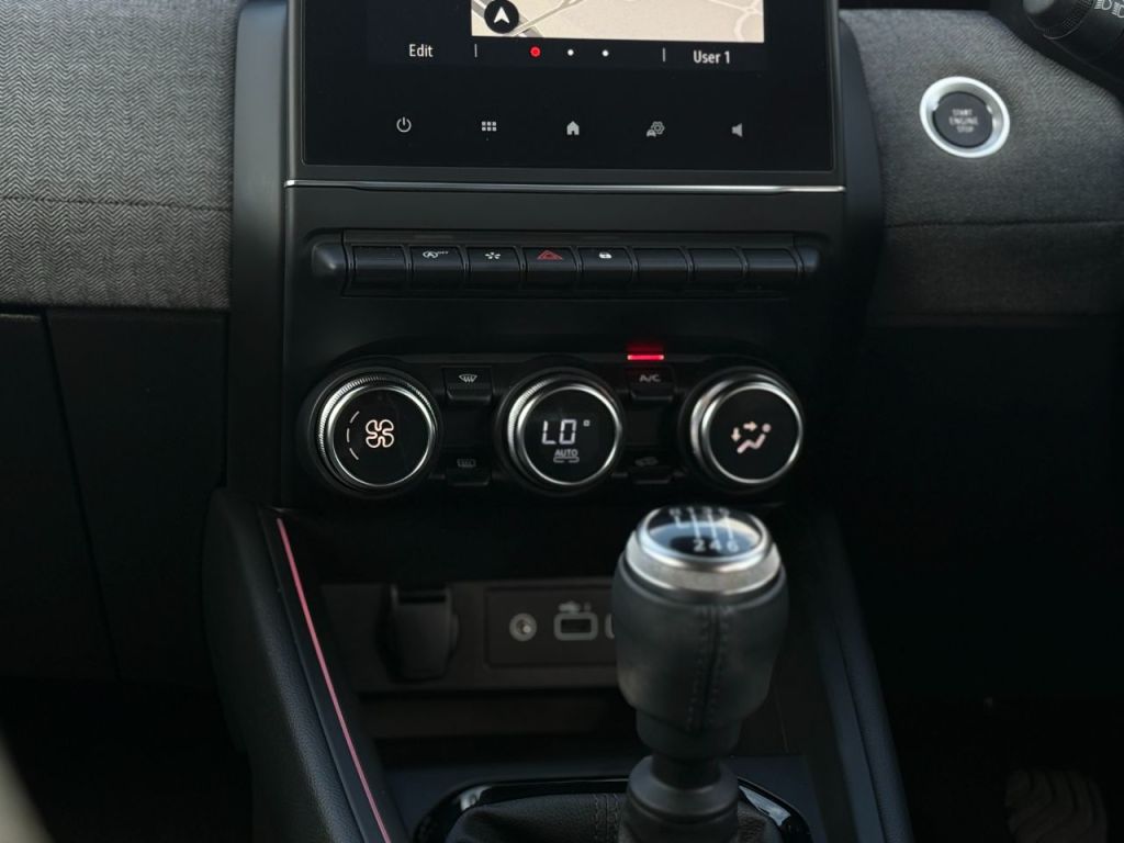 Used Renault Clio 2023 for sale - 76840429: Photo 27