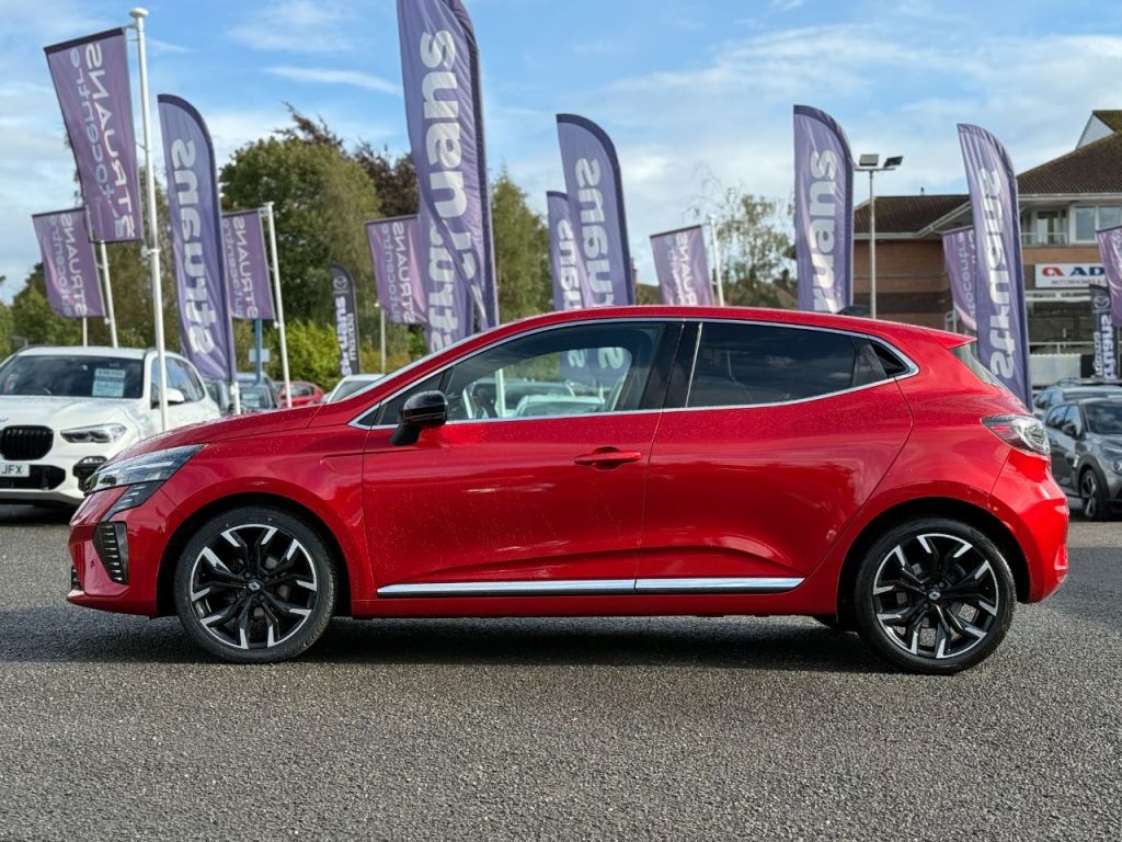 Used Renault Clio 2023 for sale - 76840429: Photo 4