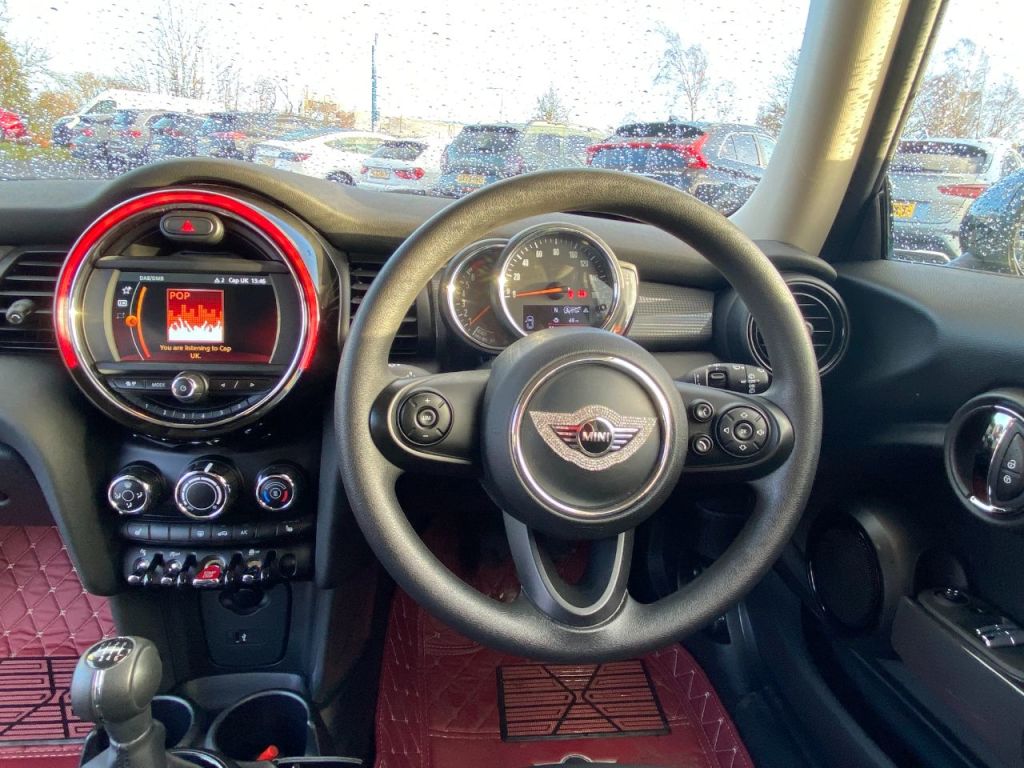 Used MINI Hatch 2018 for sale - 76840550: Photo 12