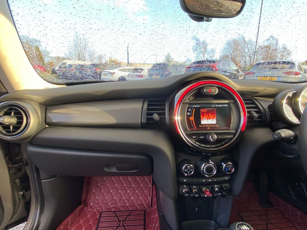 Used MINI Hatch 2018 for sale - 76840550: Photo 13