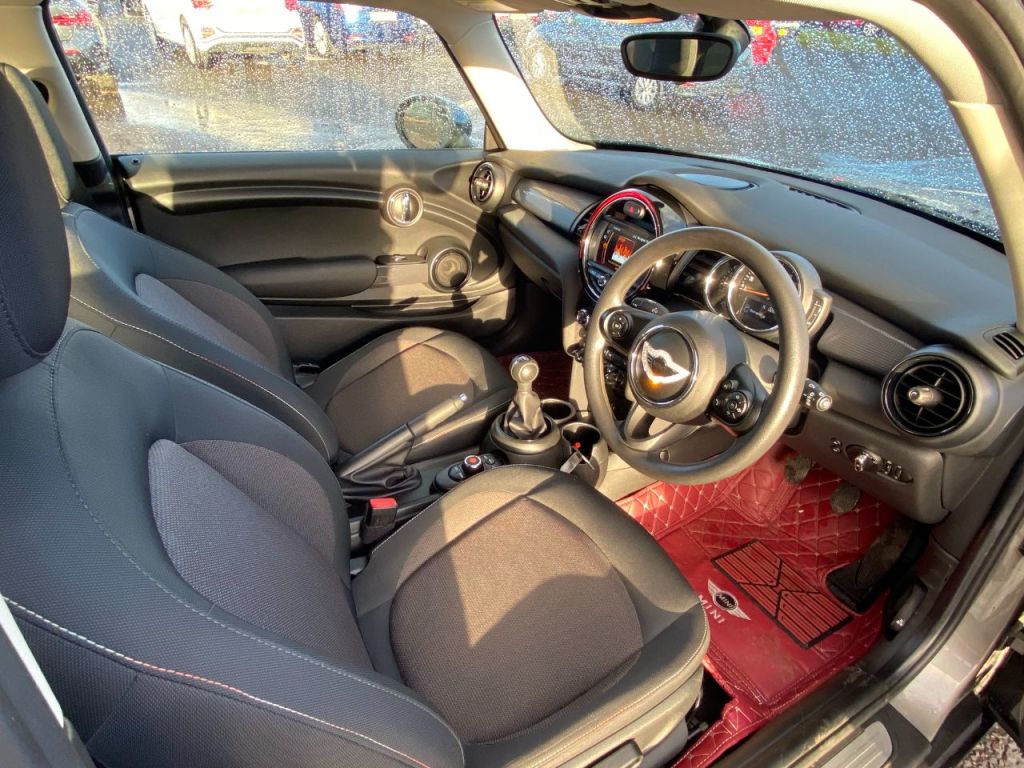 Used MINI Hatch 2018 for sale - 76840550: Photo 9