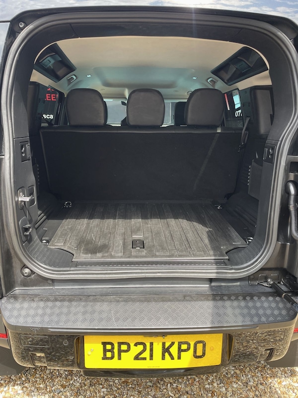Used Land Rover Defender 110 2021 for sale - 75509808: Photo 14