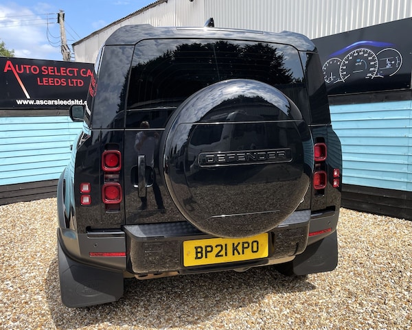 Used Land Rover Defender 110 2021 for sale - 75509808: Photo 38