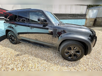 Used Land Rover Defender 110 2021 for sale - 75509808: Photo
