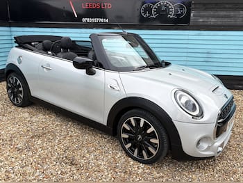 Used MINI Convertible 2020 for sale - 79674324: Photo