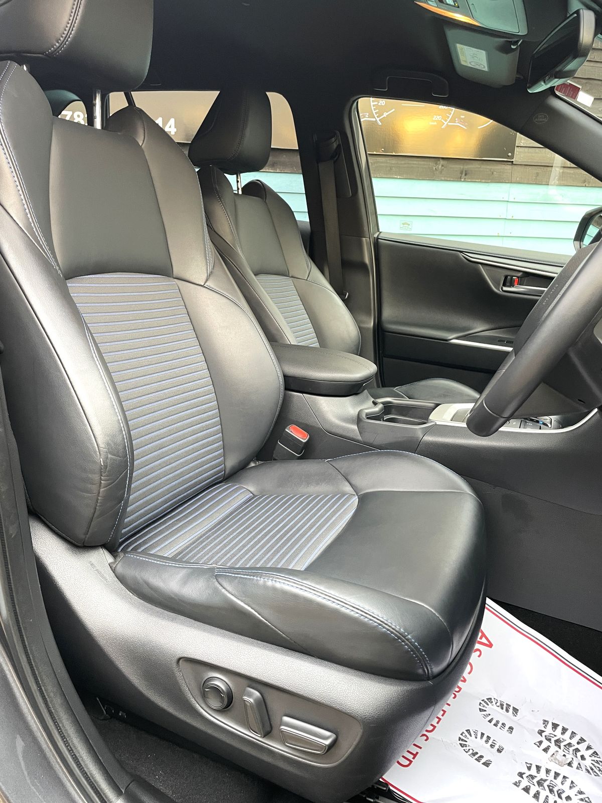 Used Toyota RAV4 2020 for sale - 77538728: Photo 6