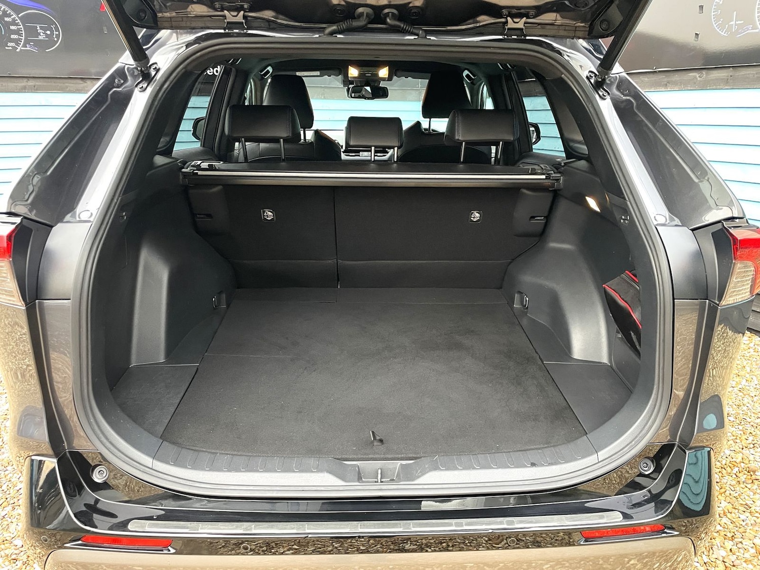 Used Toyota RAV4 2020 for sale - 76501213: Photo 24