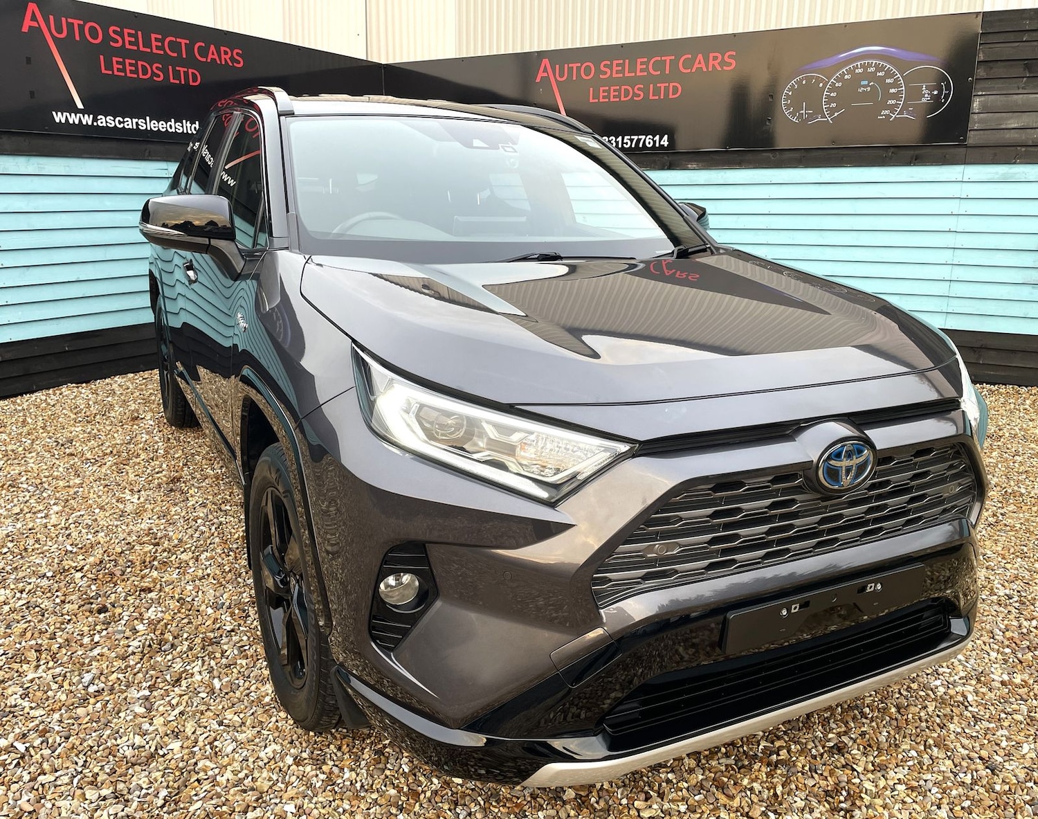 Used Toyota RAV4 2020 for sale - 76501213: Photo 4