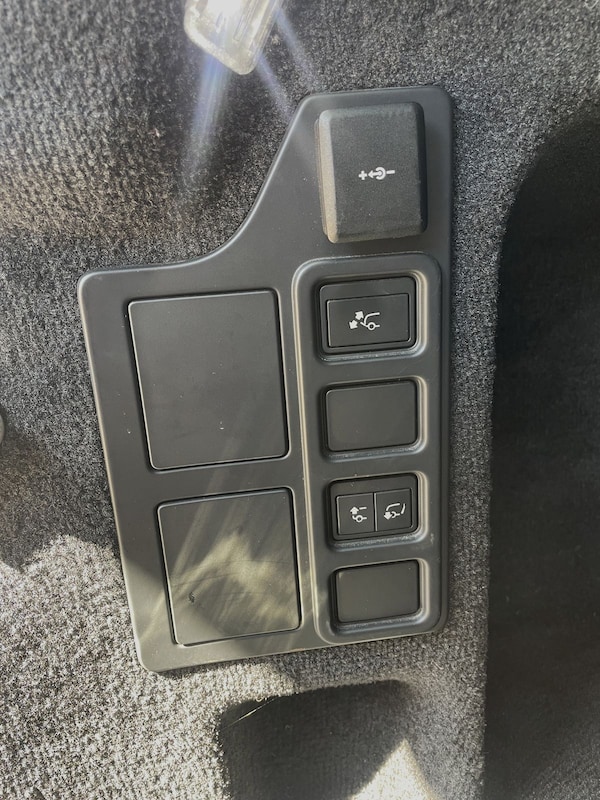 Used Land Rover Discovery 2022 for sale - 75522305: Photo 24