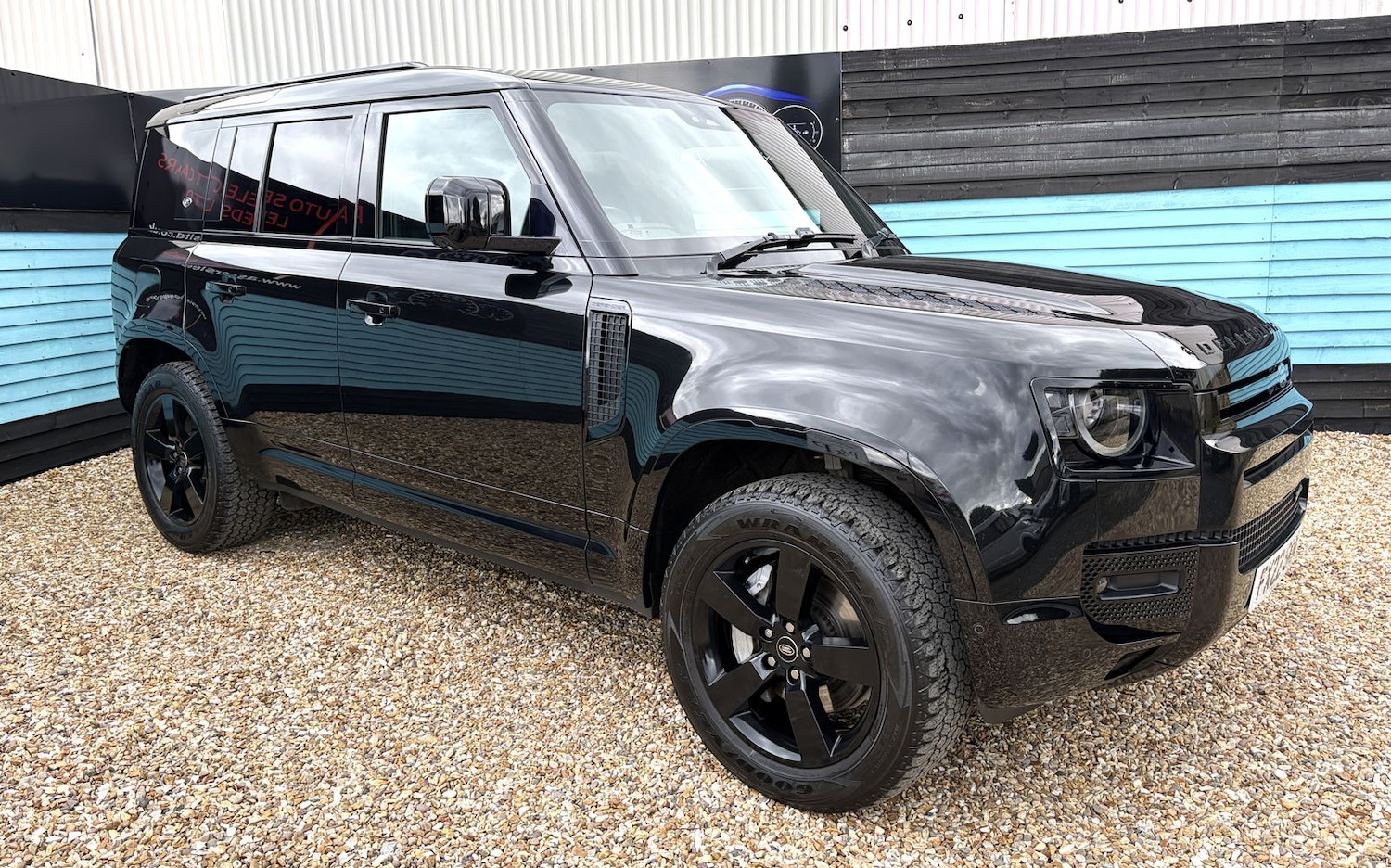 Used Land Rover Defender 2022 for sale - 78149975: Photo 2