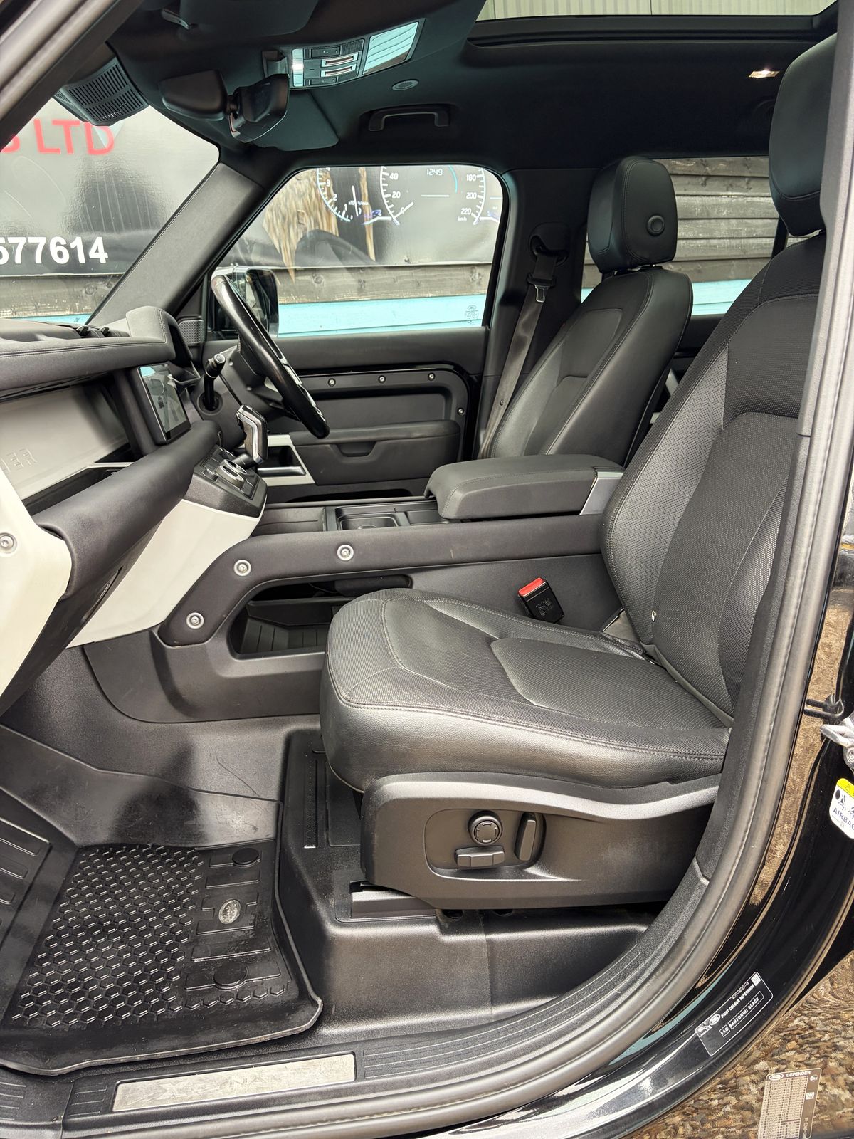 Used Land Rover Defender 2022 for sale - 78149975: Photo 9