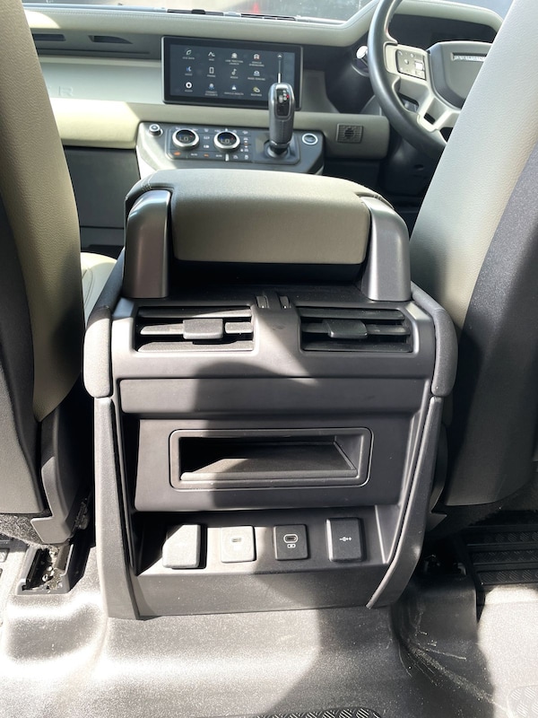 Used Land Rover Defender 110 2023 for sale - 75353059: Photo 36