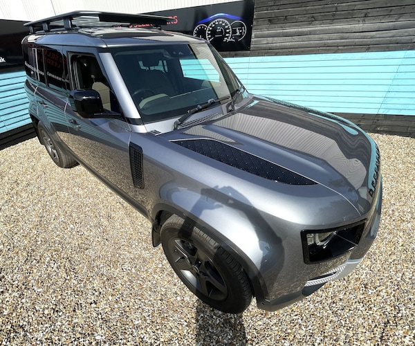 Used Land Rover Defender 110 2023 for sale - 75353059: Photo 5