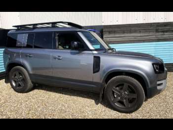 Used Land Rover Defender 110 2023 for sale - 74523203: Photo