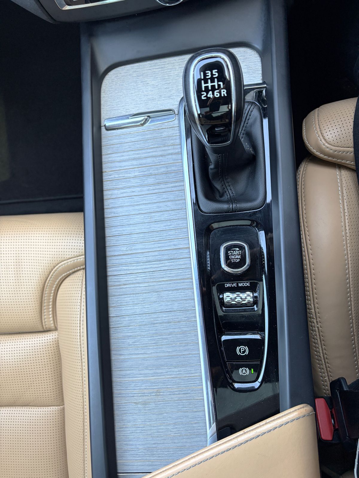 Used Volvo XC60 2018 for sale - 77960081: Photo 31