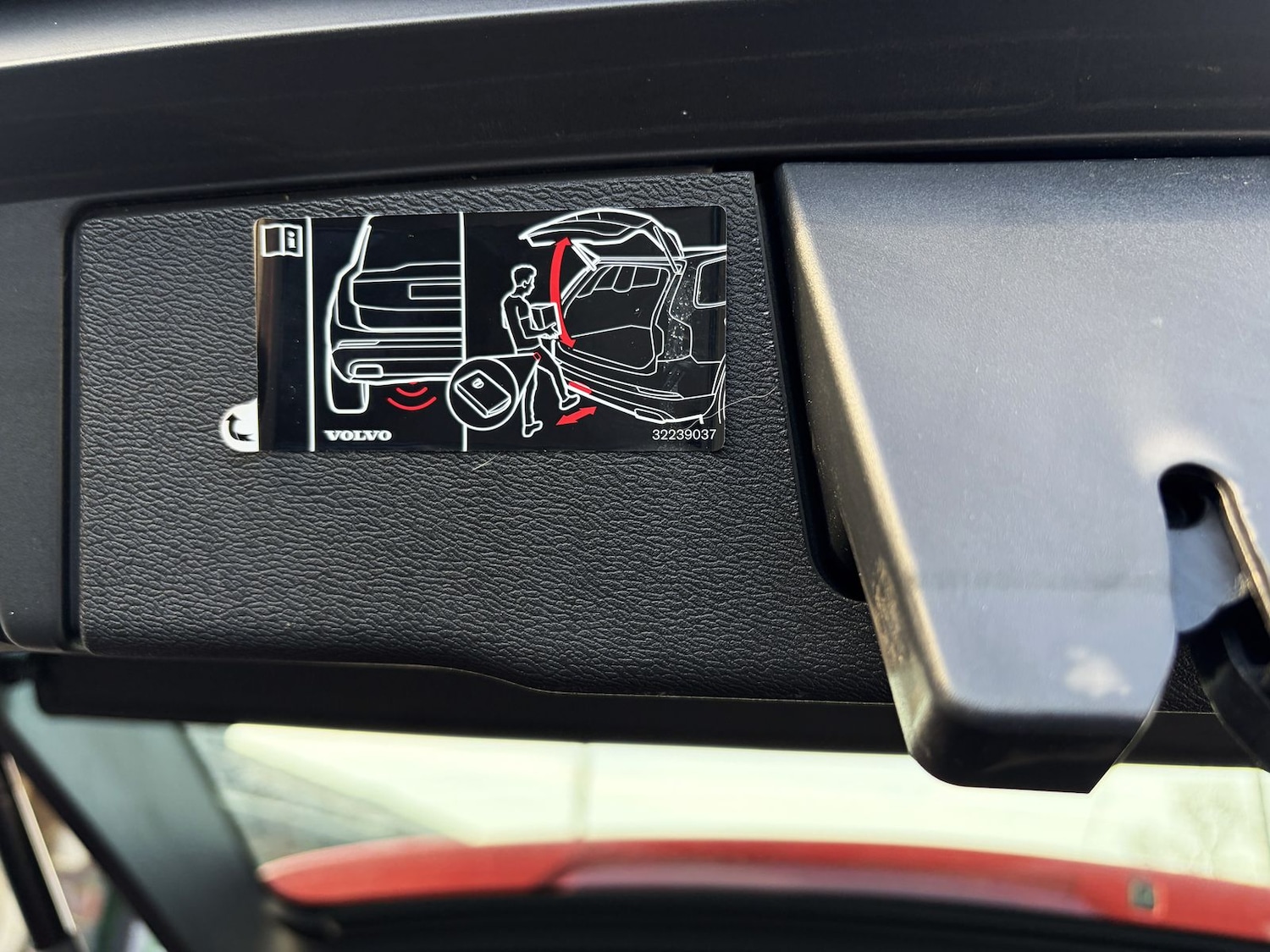 Used Volvo XC60 2018 for sale - 77960081: Photo 56