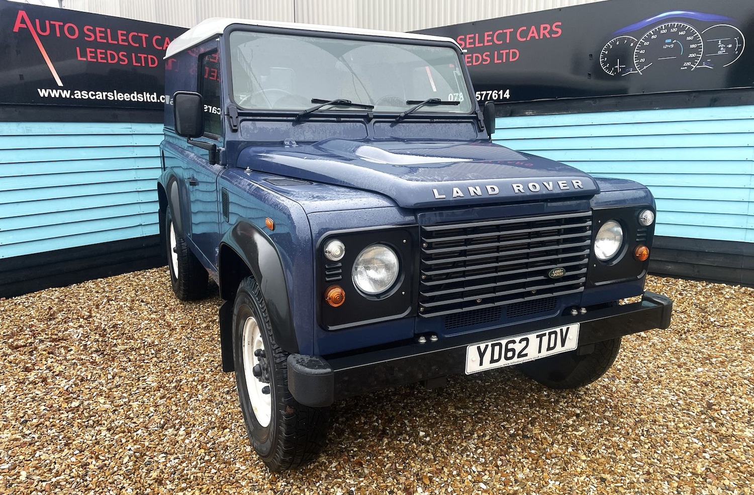 Used Land Rover Defender 90 2012 for sale - 77281207: Photo 2