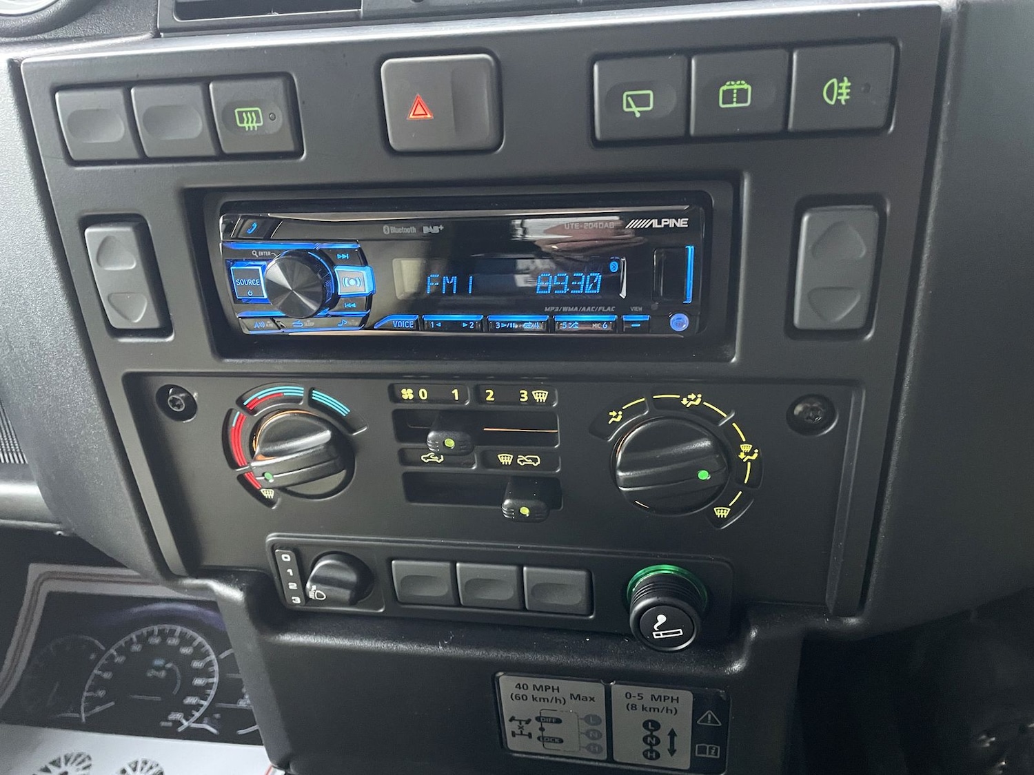 Used Land Rover Defender 90 2012 for sale - 77281207: Photo 22