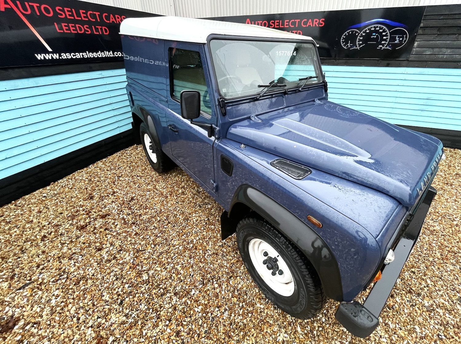 Used Land Rover Defender 90 2012 for sale - 77281207: Photo 4