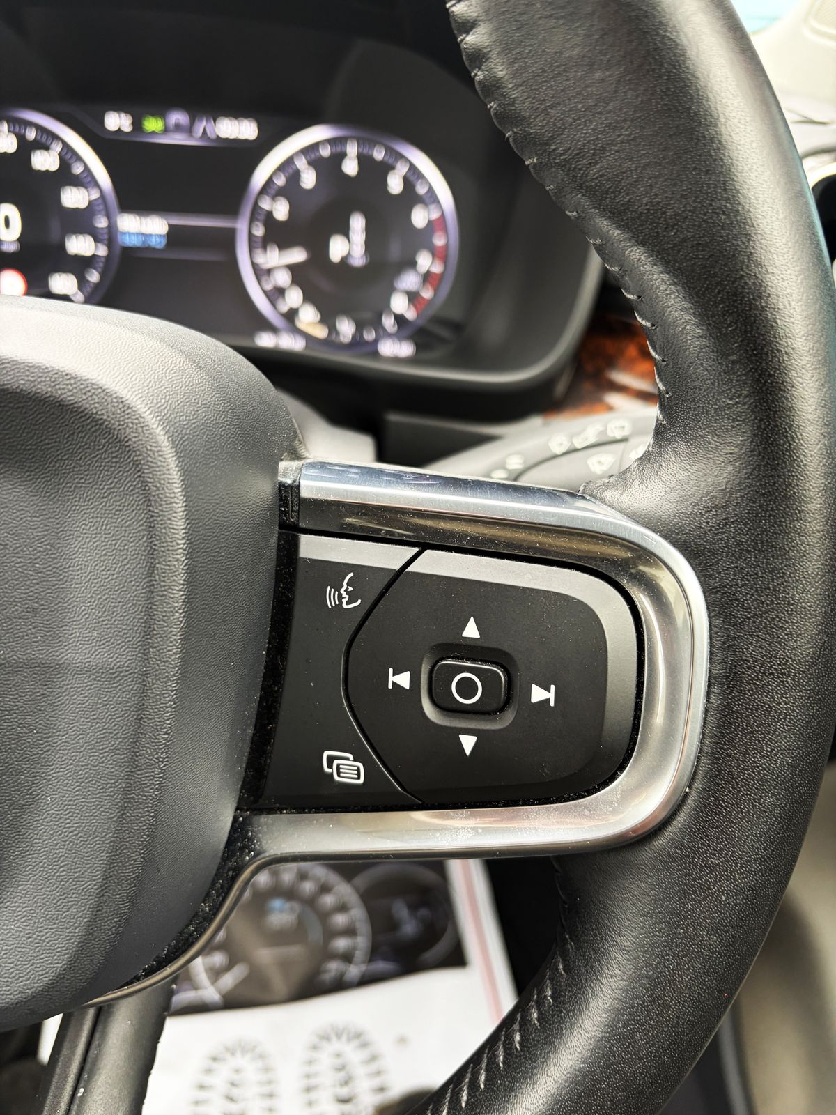 Used Volvo XC40 2019 for sale - 78149981: Photo 18