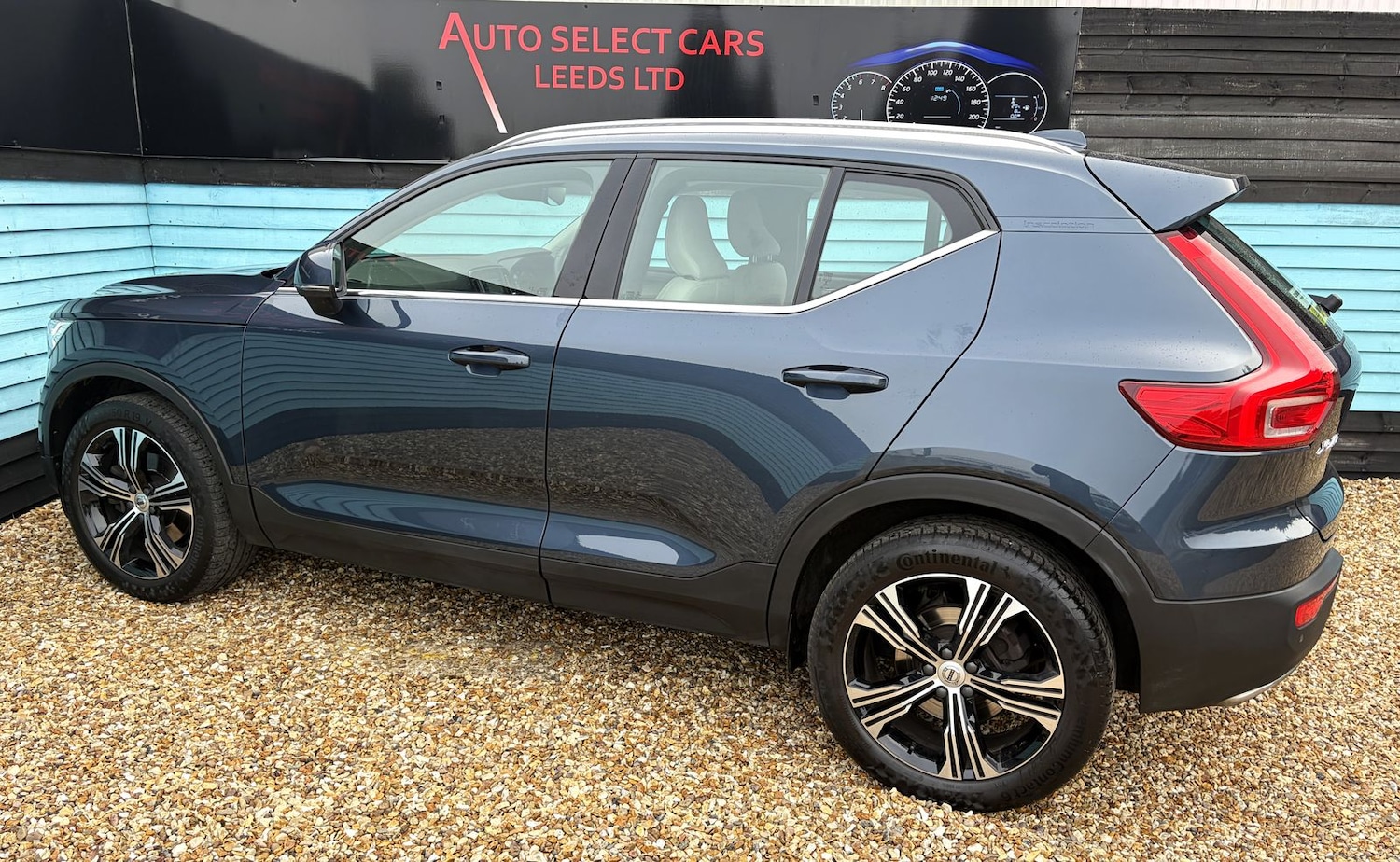 Used Volvo XC40 2019 for sale - 78149981: Photo 3