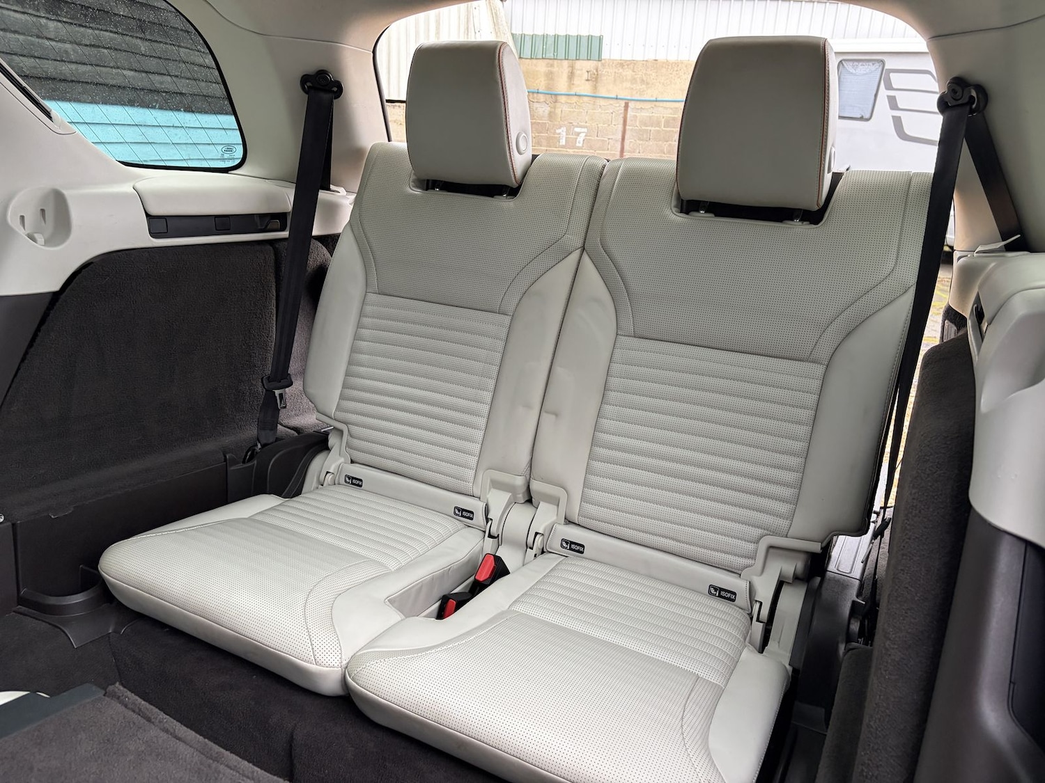 Used Land Rover Discovery 2017 for sale - 78009480: Photo 12