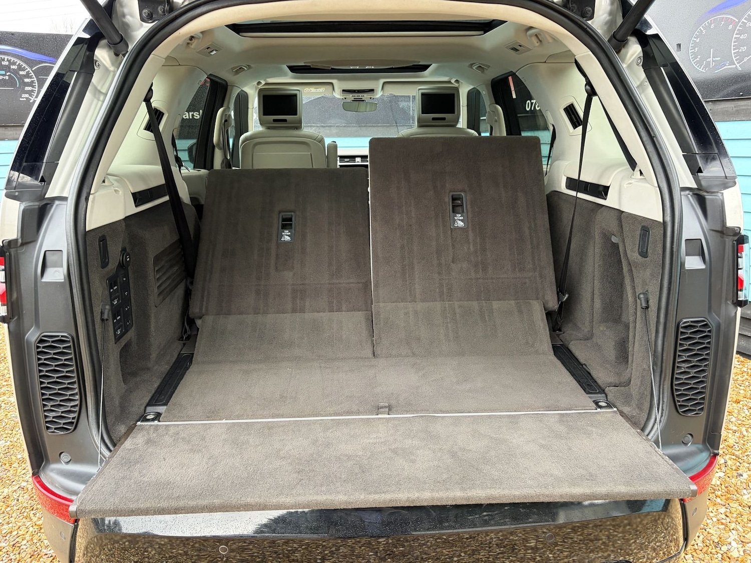 Used Land Rover Discovery 2017 for sale - 78009480: Photo 13