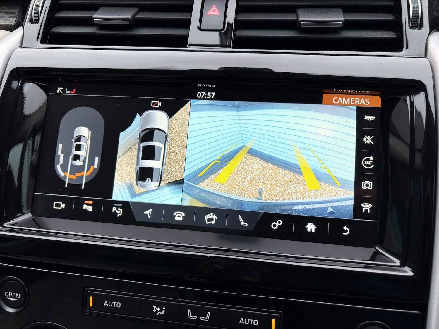 Used Land Rover Discovery 2017 for sale - 78009480: Photo 43