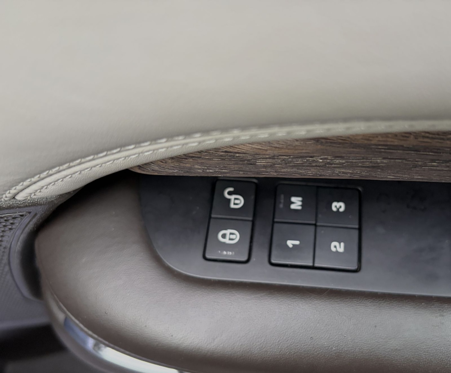 Used Land Rover Discovery 2017 for sale - 78009480: Photo 80