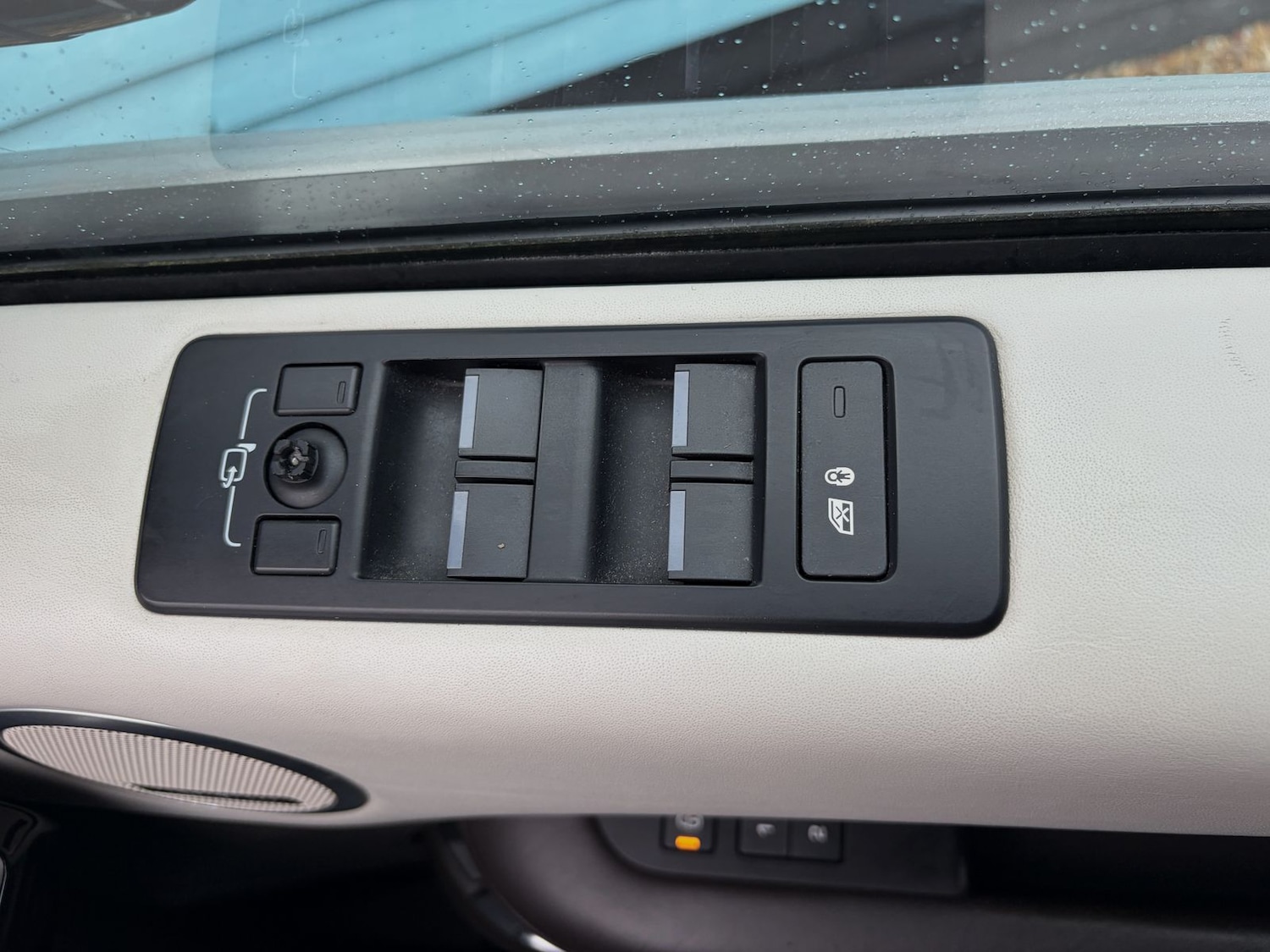 Used Land Rover Discovery 2017 for sale - 78009480: Photo 81