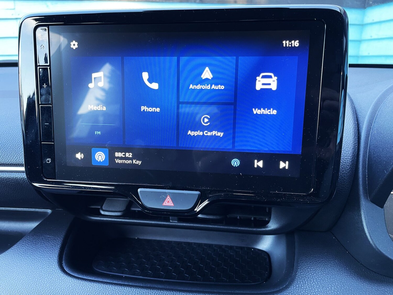 Used Mazda Mazda2 HYBRID 2024 for sale - 76788416: Photo 29