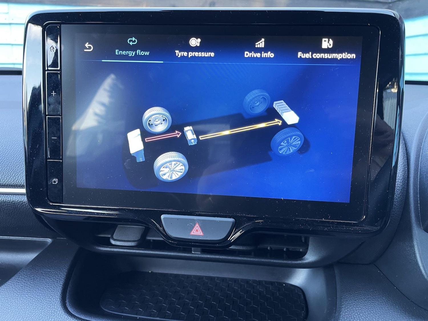 Used Mazda Mazda2 HYBRID 2024 for sale - 76788416: Photo 32