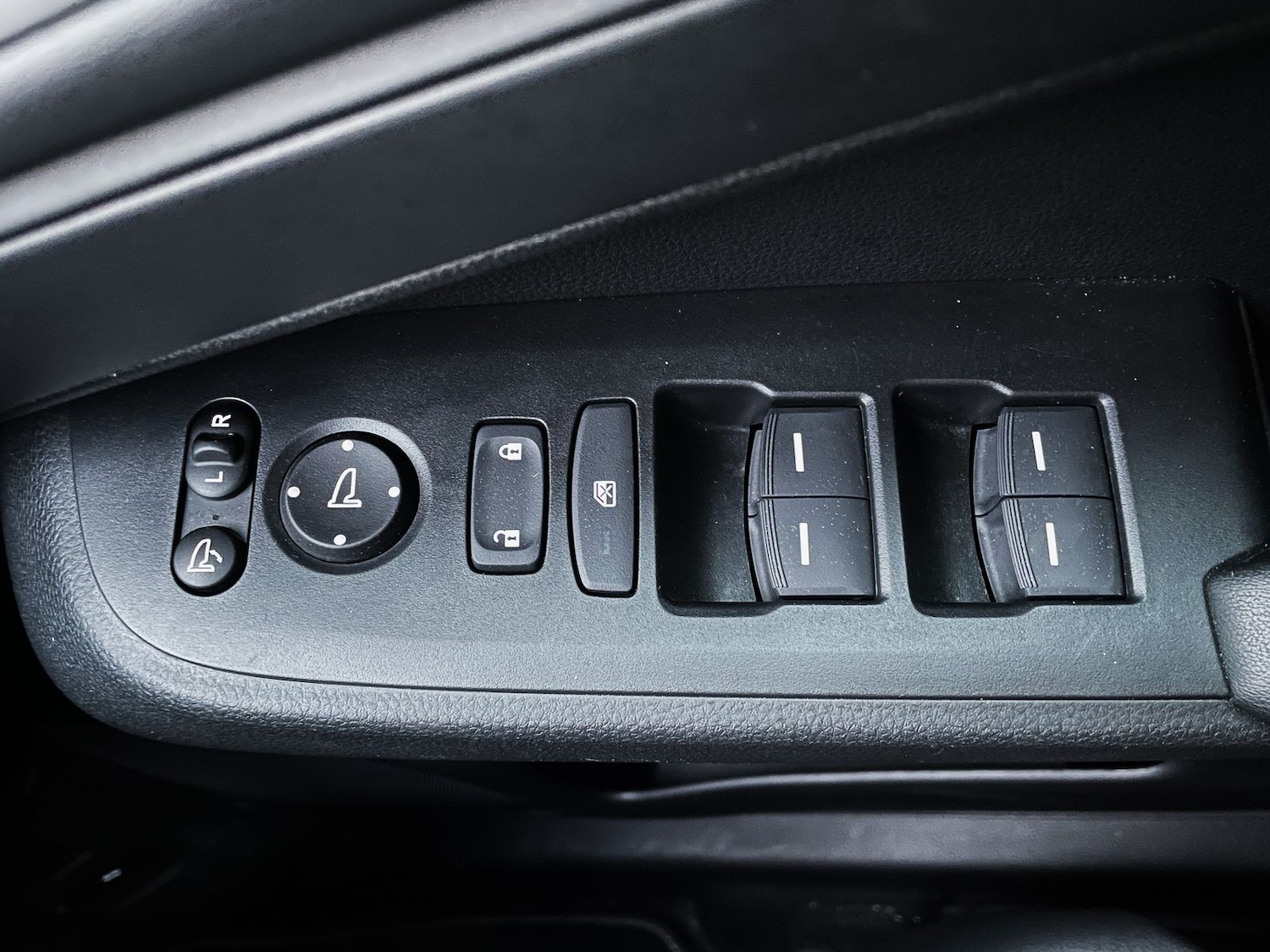 Used Honda HR-V 2023 for sale - 76915223: Photo 29