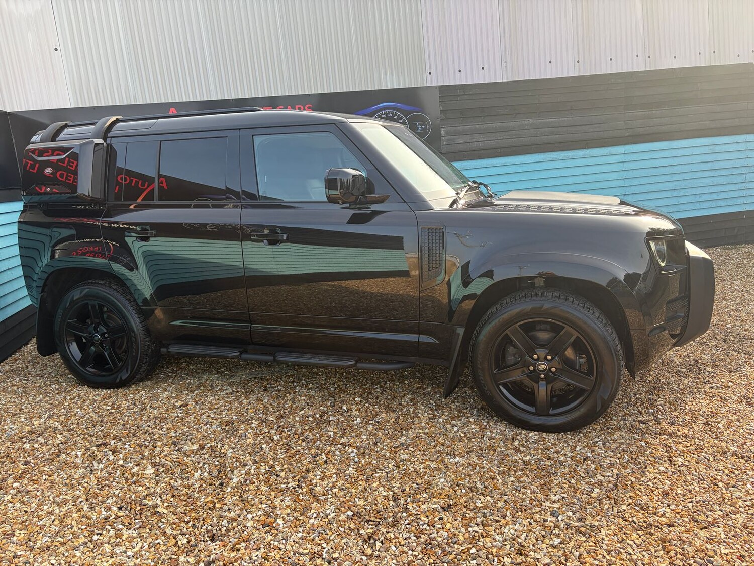 Used Land Rover Defender 2022 for sale - 77983068: Photo 3