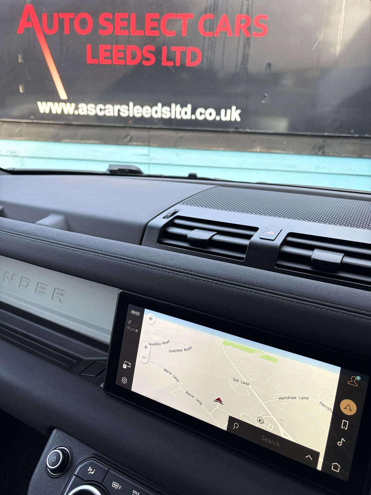 Used Land Rover Defender 2022 for sale - 77983068: Photo 30