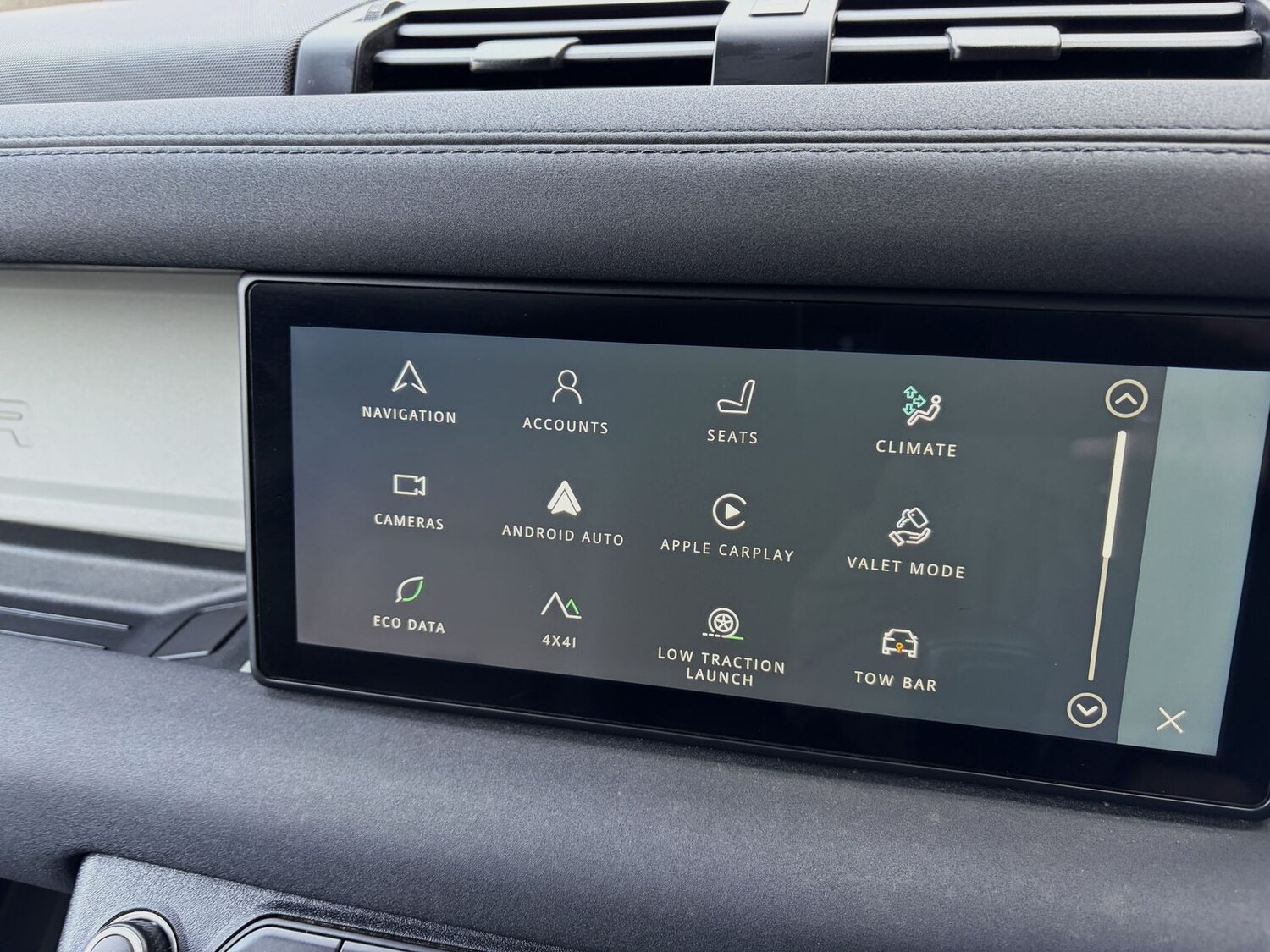 Used Land Rover Defender 2022 for sale - 77983068: Photo 61