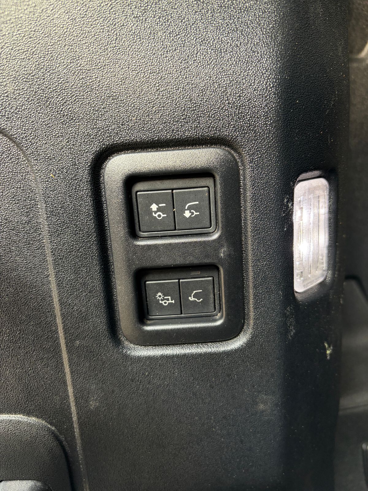 Used Land Rover Defender 2022 for sale - 77983068: Photo 65