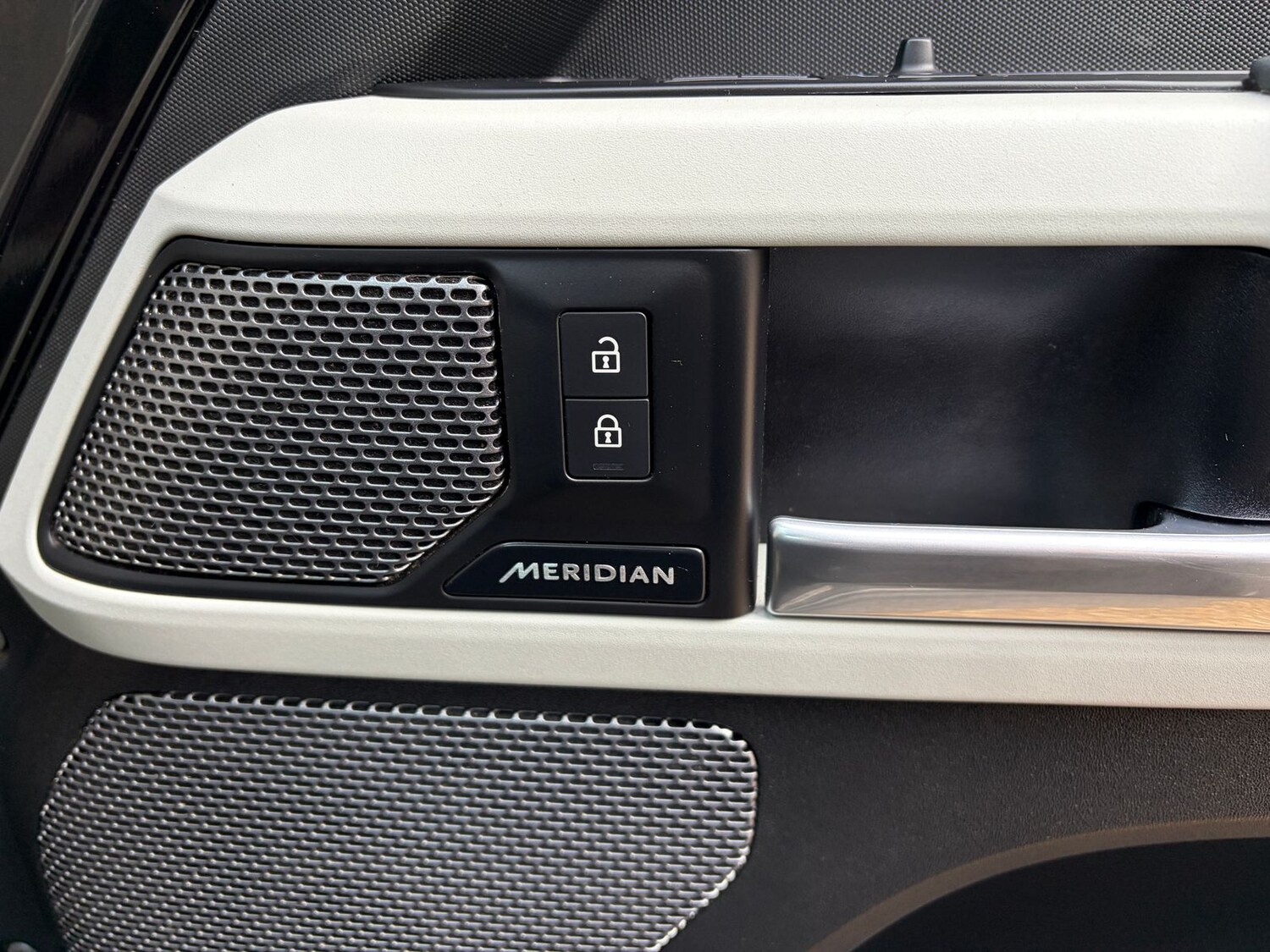 Used Land Rover Defender 2022 for sale - 77983068: Photo 70