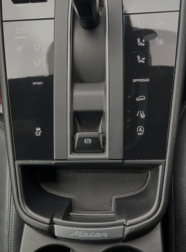 Used Porsche Macan 2022 for sale - 76285539: Photo 42