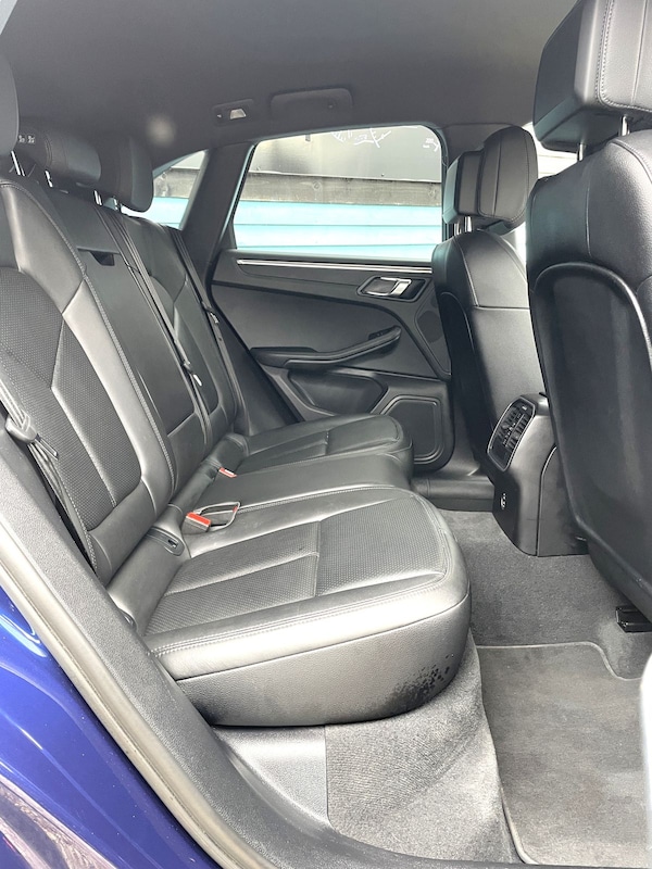 Used Porsche Macan 2022 for sale - 76285539: Photo 8