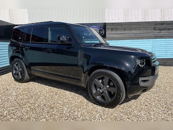 Used Land Rover Defender 110 2021 for sale - 75479824: Photo