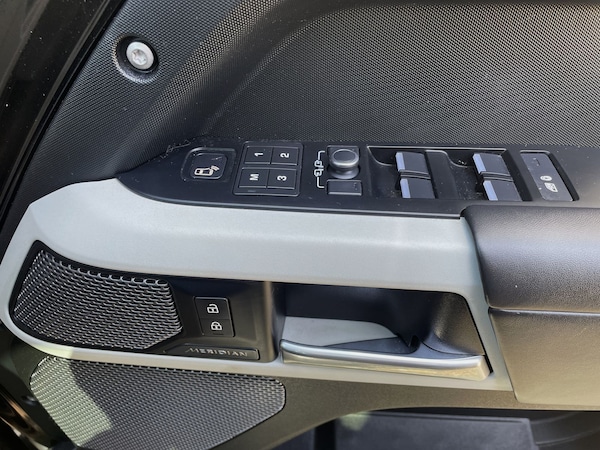 Used Land Rover Defender 110 2021 for sale - 75479824: Photo 49